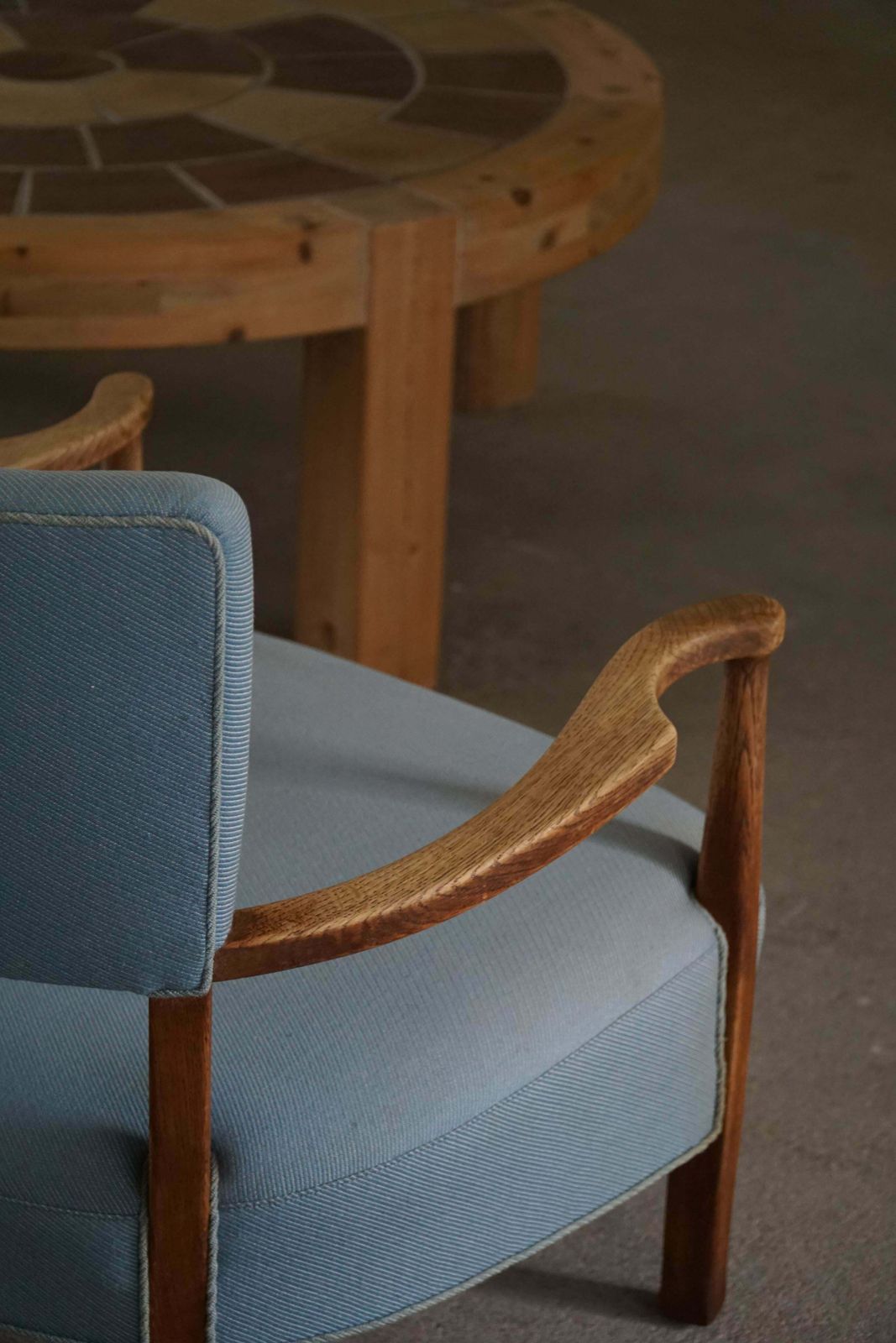 Danish Modern, Curved Lounge Chair In Oak, Attributed To Viggo Boesen, 1950s photo Furniture