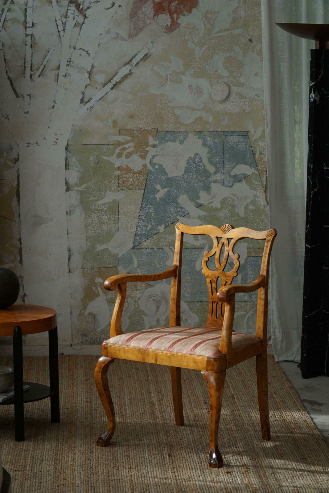 A Pair Of English Chippendale Style Armchairs In Birch, 20th Century, England photo buy
