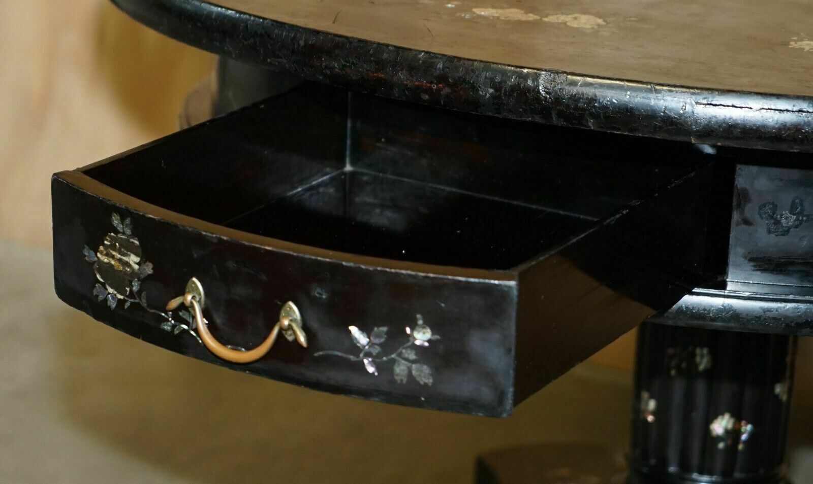 Fine Antique Circa 1820 Chinese Chinoiserie Mother Of Pearl Centre Dining Table photo buy
