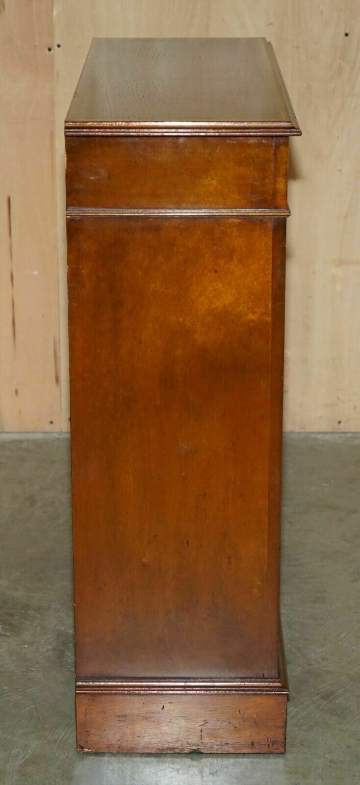 photo buy Exquisitely Inlaid Brights Of Nettlebed Sheraton Revival Dwarf Open Bookcase