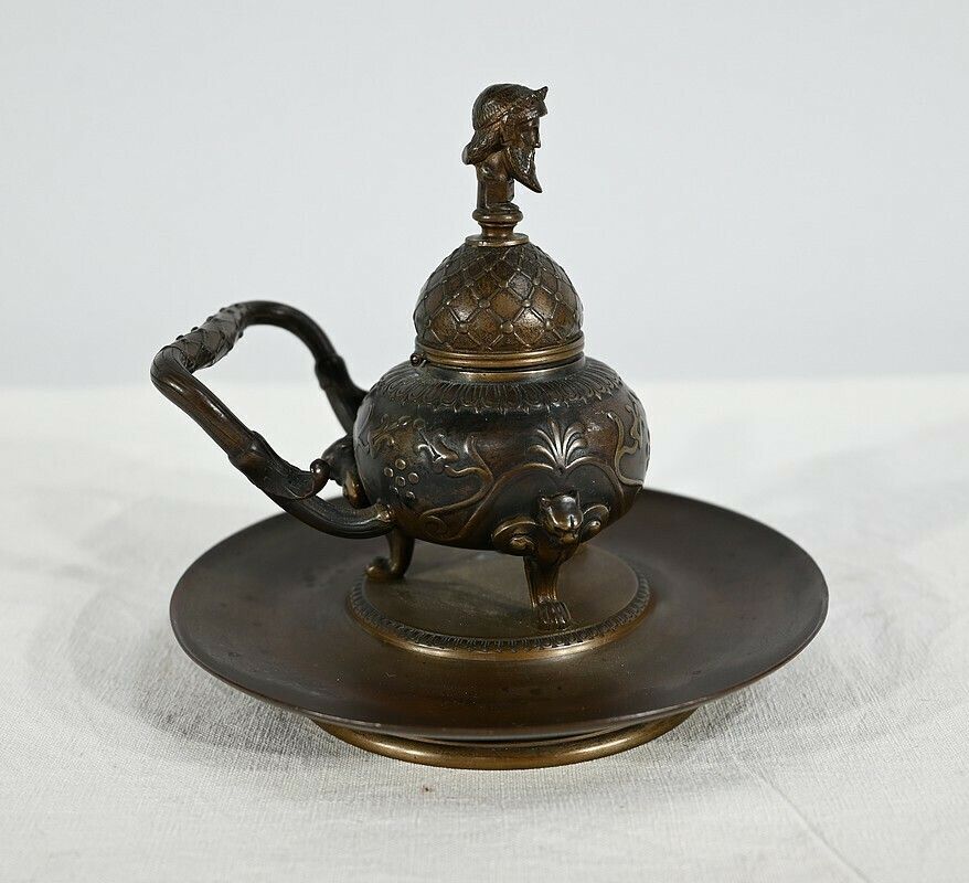 photo furniture Etruscan Bronze Inkwell By F. Barbedienne – 2nd Part 19th Century