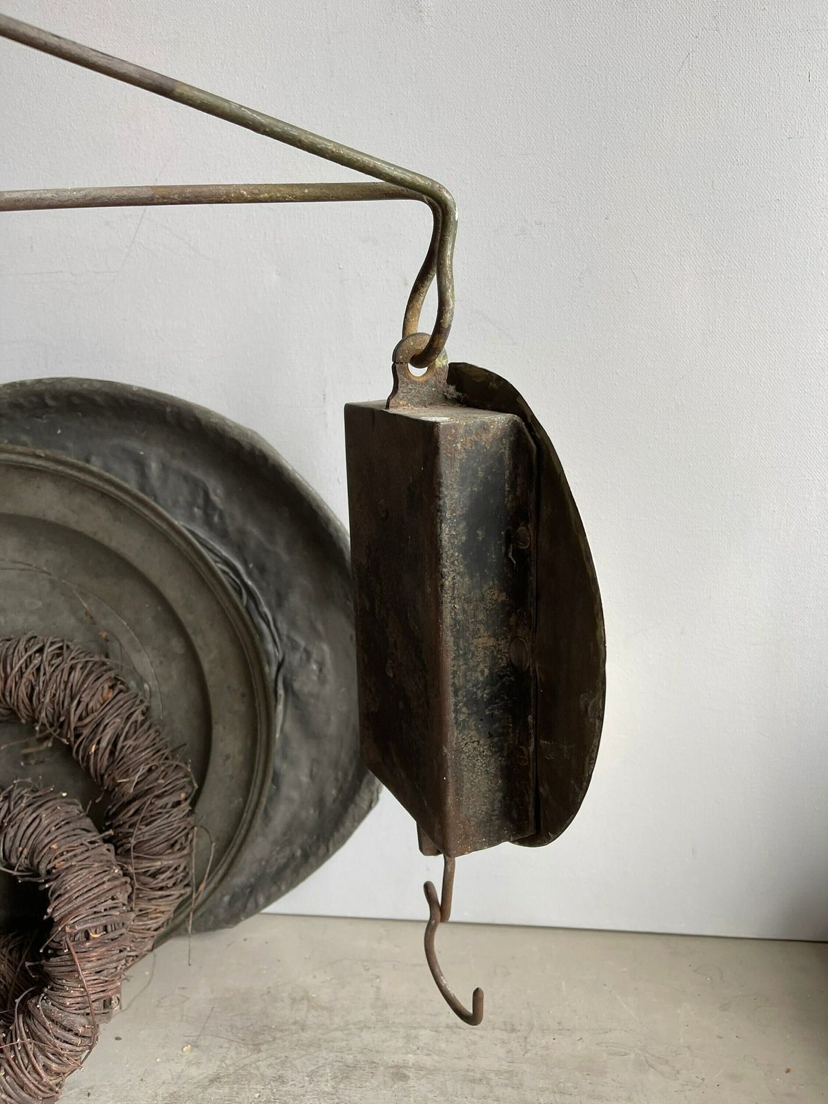 Antique Salter Trade Spring Balance 80t, Shop Scales, Country Kitchen Decor photo vinterior