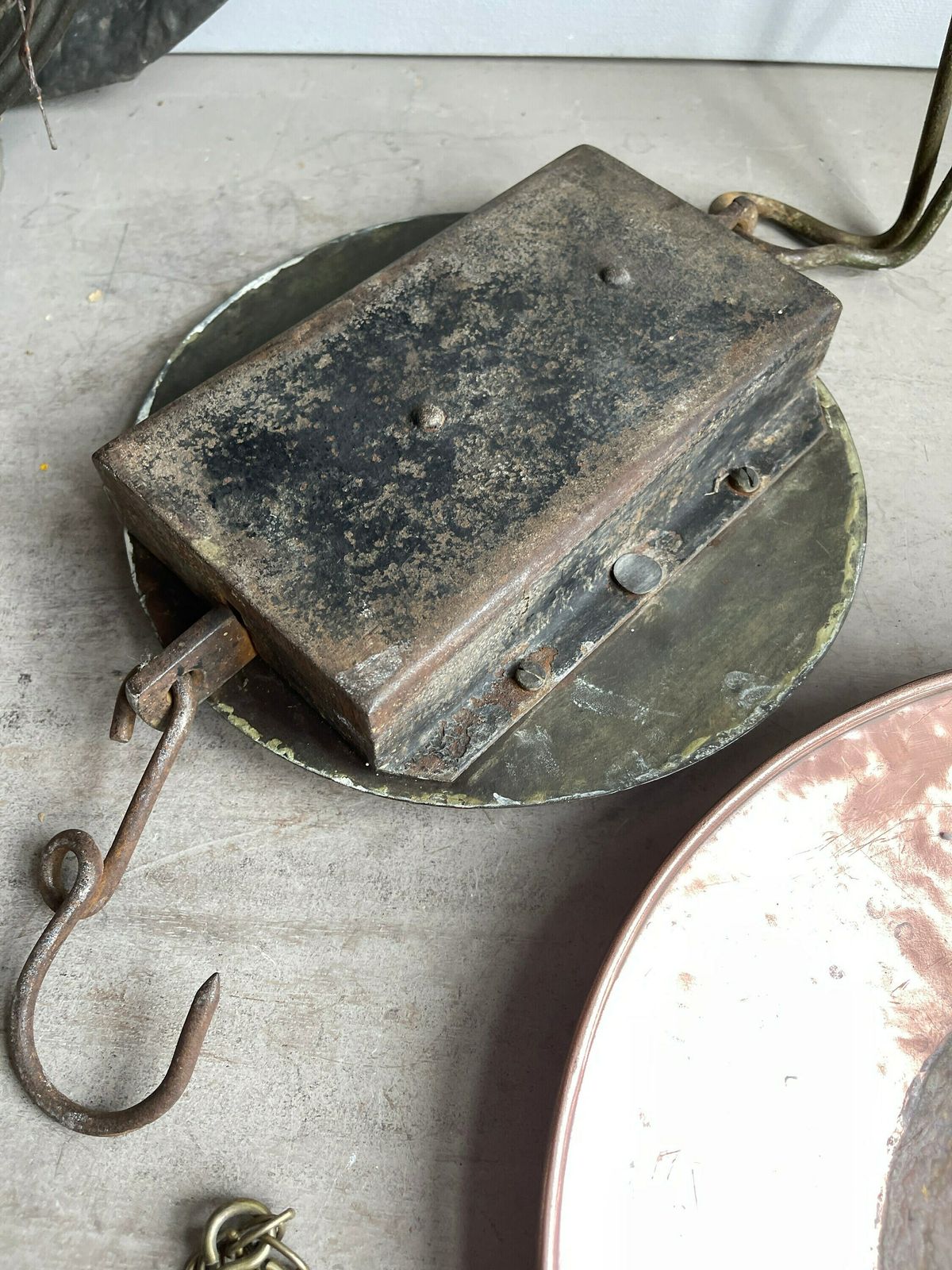 Antique Salter Trade Spring Balance 80t, Shop Scales, Country Kitchen Decor photo vintage