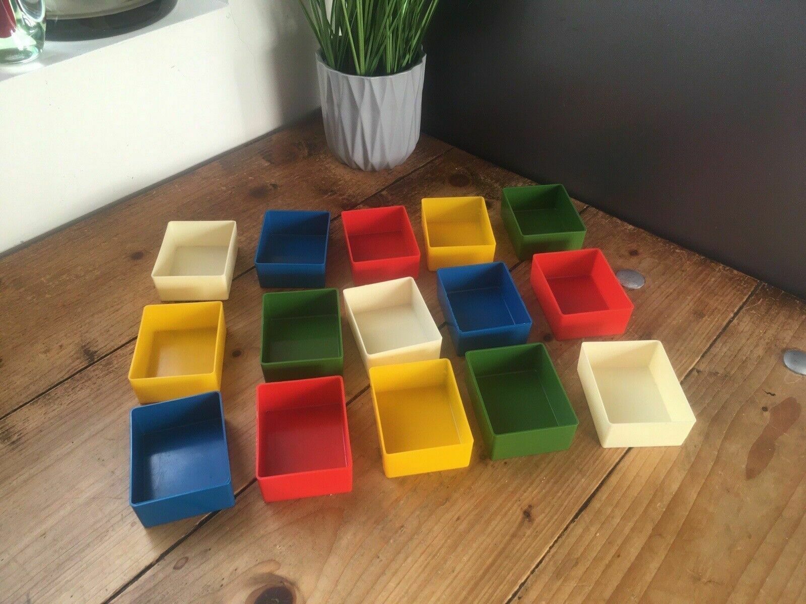 Mid Century Modern Multicoloured Organiser Storage Tray Box Screws Crafts Sewing photo vinterior