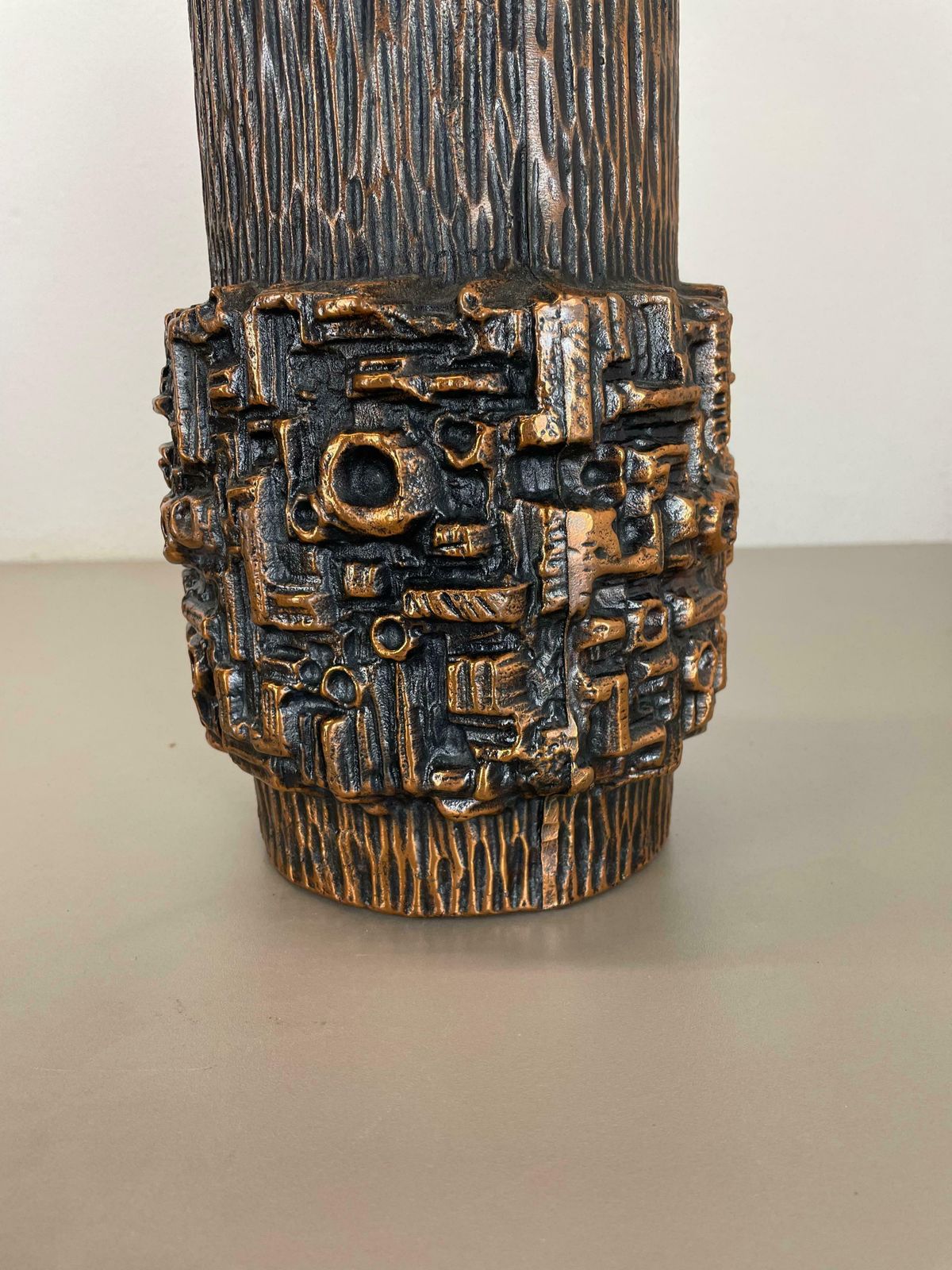 photo vintage Large 40cm 6.7kg Modernist Sculptural Brutalist Metal Vase, Germany, 1970s