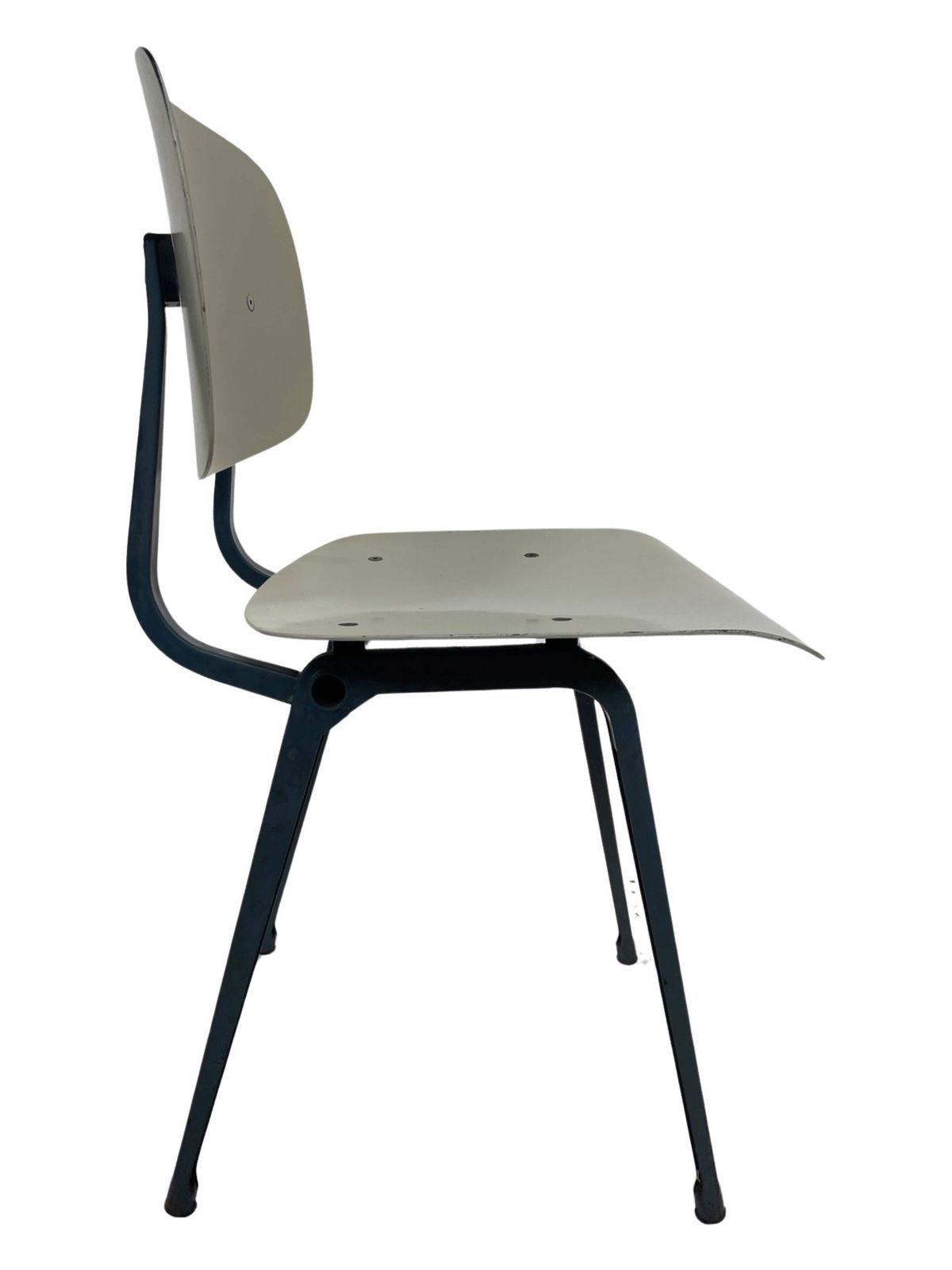 Vintage Friso Kramer Revolt Chair For Ahrend De Cirkel 1960 photo Furniture