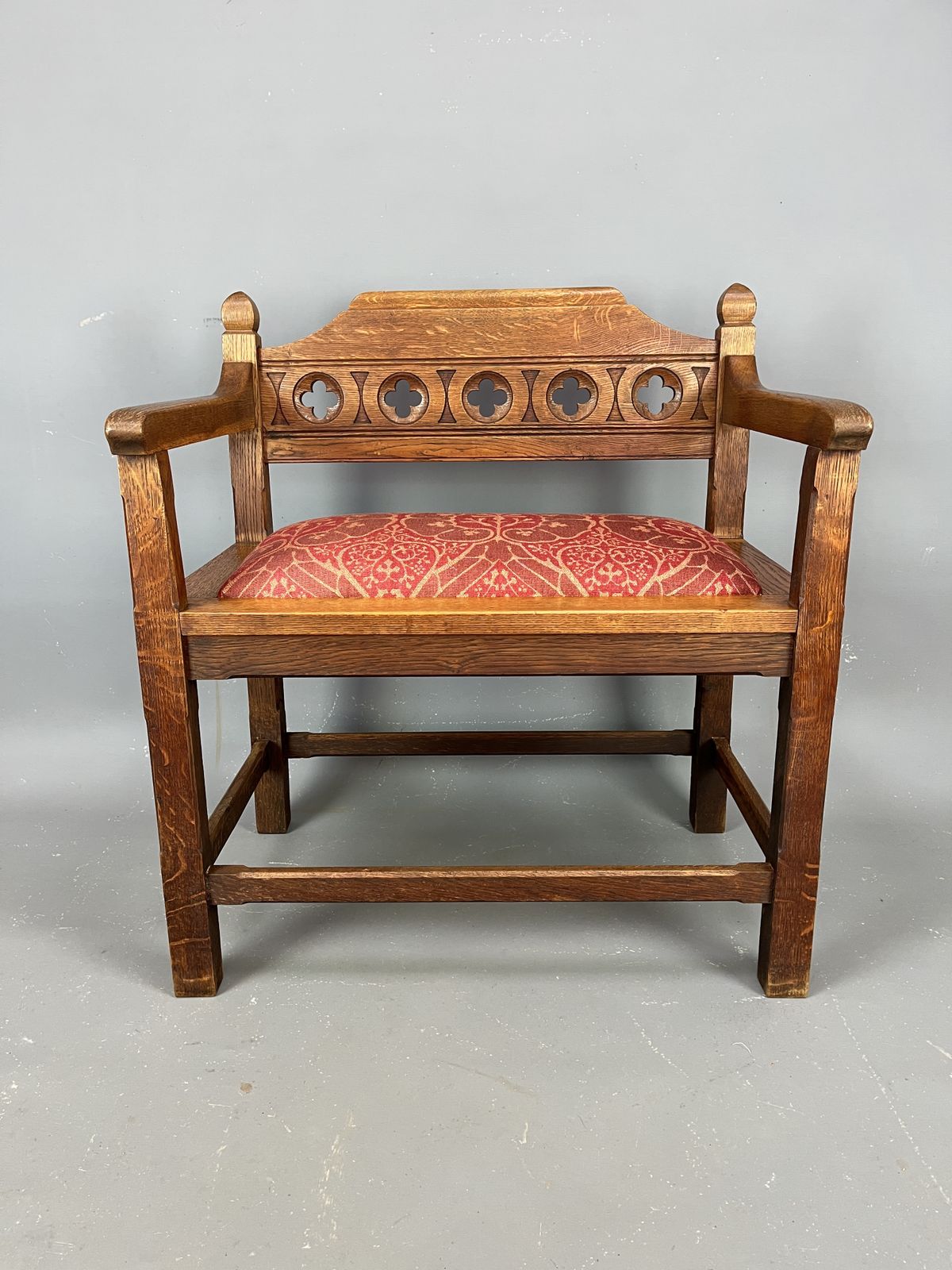 1092.0 Set Of 3 Gothic Revival Hall Seats photo
