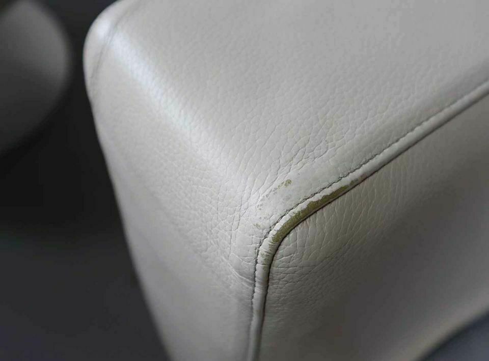 Furniture B&B Italia "Tulip" Leather Armchairs Designed By Jeffrey Bernett In 2000 photo