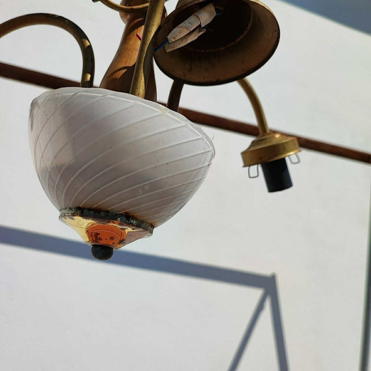 Vintage 3 Arm Chandelier In Brass Plated Metal And Wood photo furniture