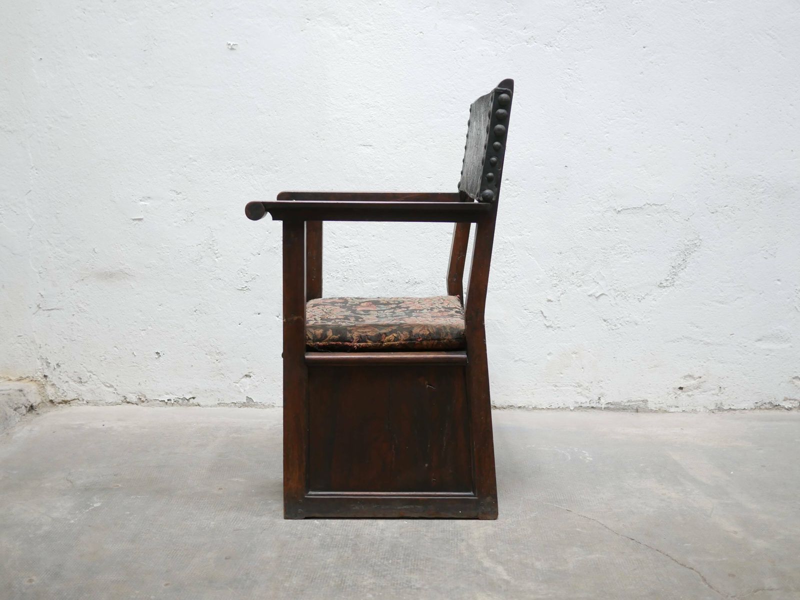 Wooden Chest Armchair, XIX Th, 1800s photo 425.0