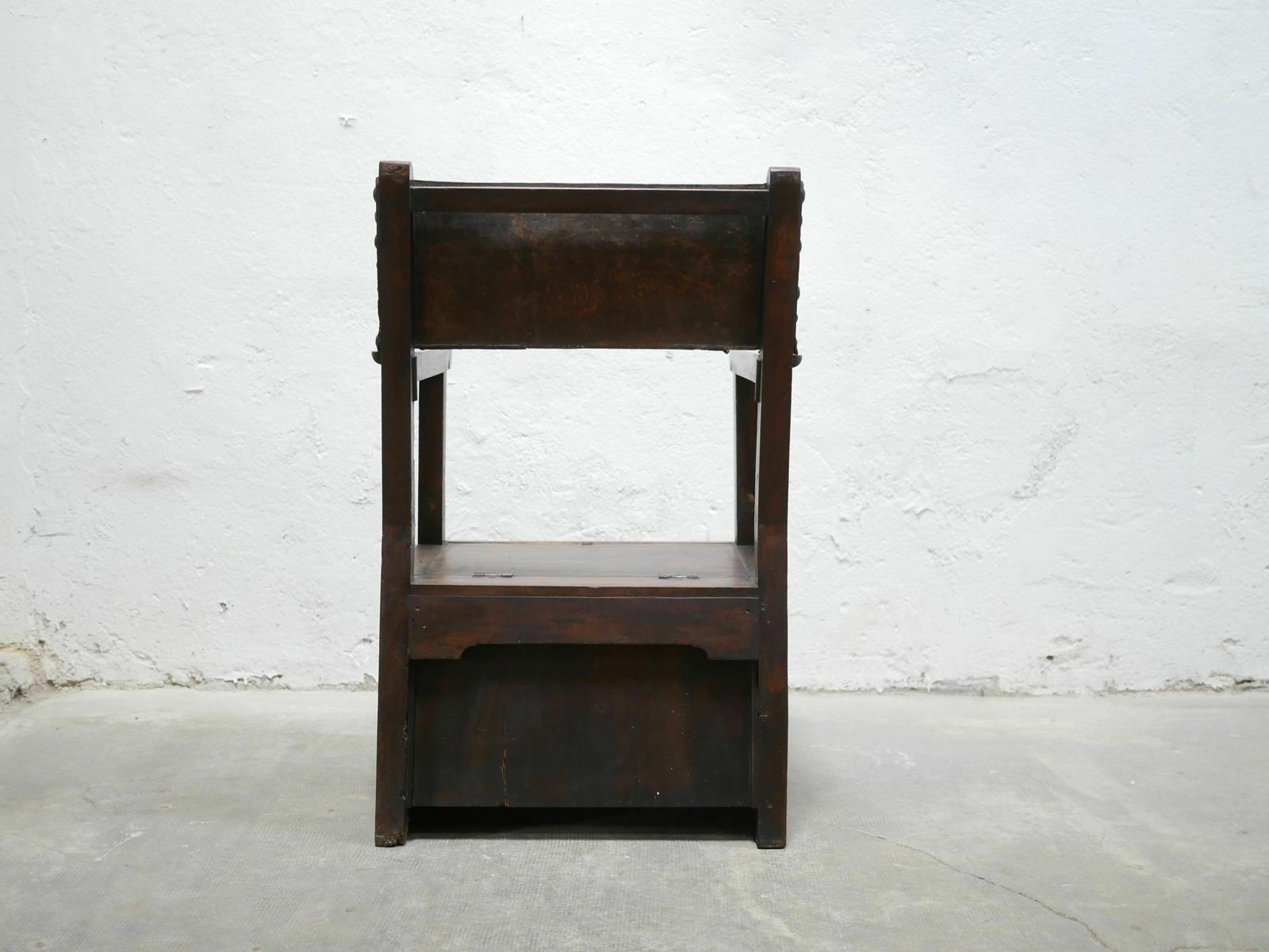 photo vinterior Wooden Chest Armchair, XIX Th, 1800s