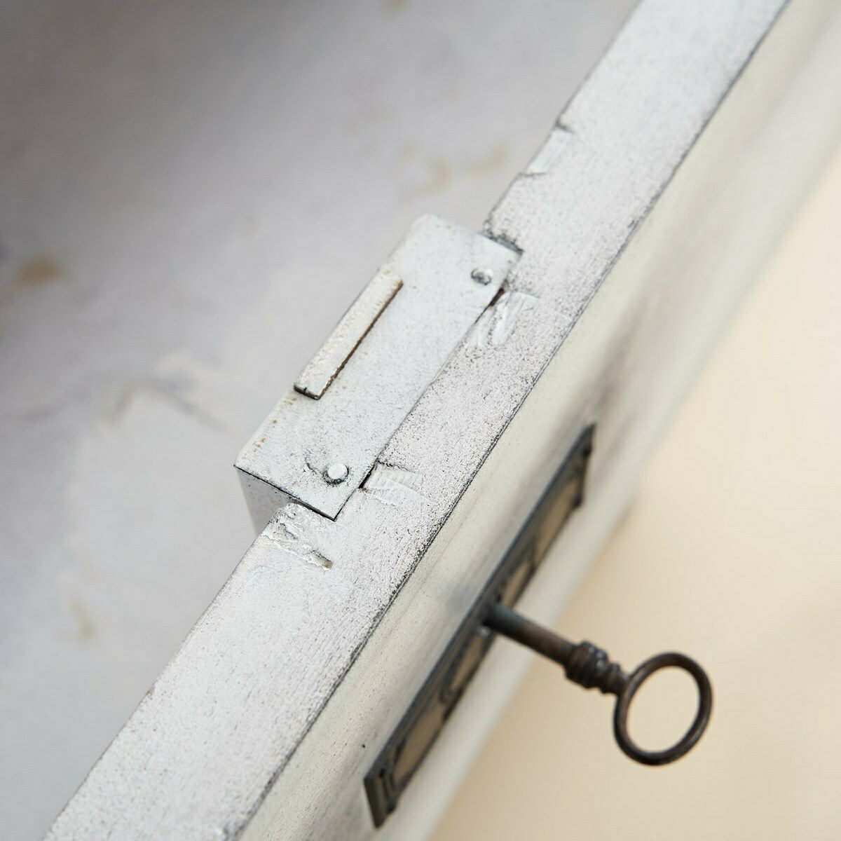 White Chest Of Drawers   Four Drawers photo Furniture