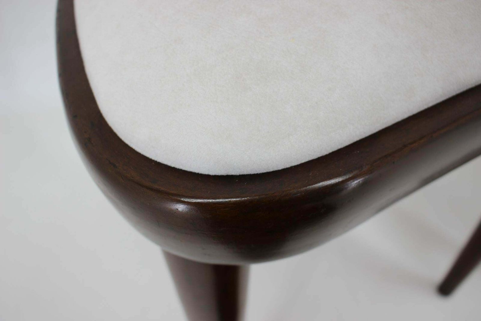 photo vintage 1950s Set Of Three Restored Beech Dining Chairs, Czechoslovakia
