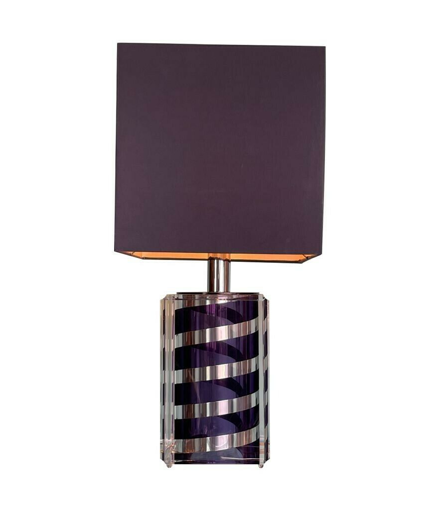 photo vinterior A Large Italian 1970s Romeo Rega Lucite And Chrome Lamp In Purple And Chrome