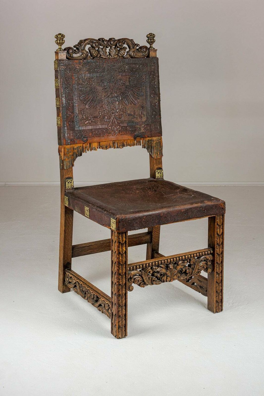 Carved Walnut And Leather Spanish Throne Chair 19th Century
