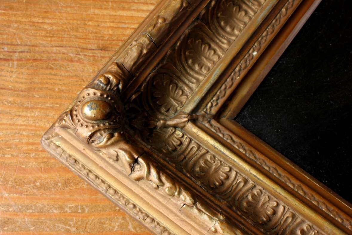 Bearded Victorian Gentleman Oil Painting. Gilt Gesso Framed Man Portrait. photo vinterior