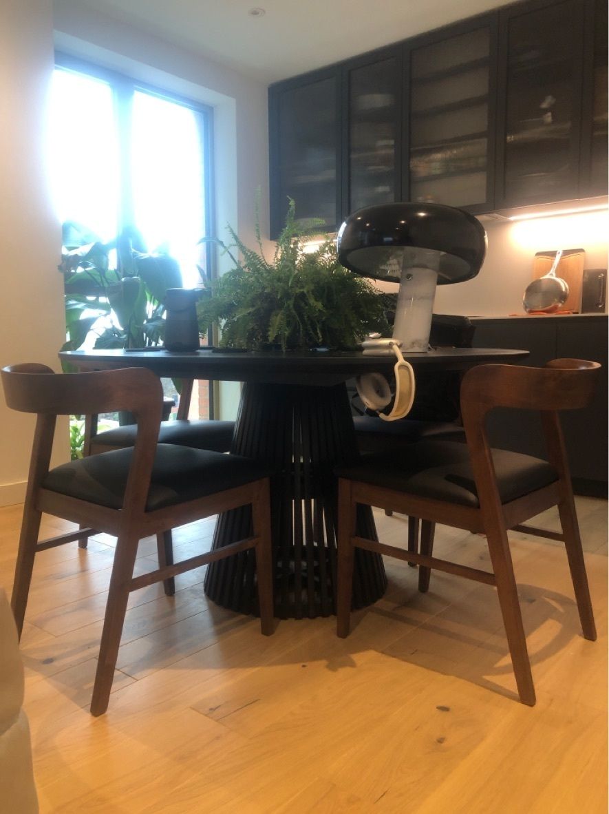 Beautiful Chiswick Chairs (Set Of 4)   Walnut And Black   100% Perfect Condition photo 699.0