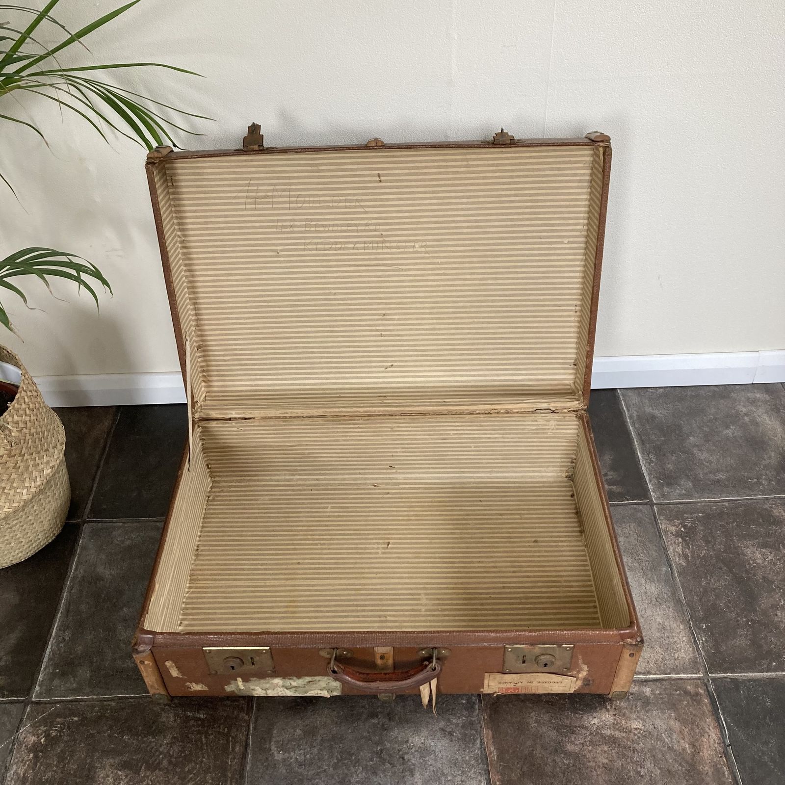 Characterful Antique Bentwood Steamer Trunk / Suitcase / Luggage / Travel Shop Display photo 195.0