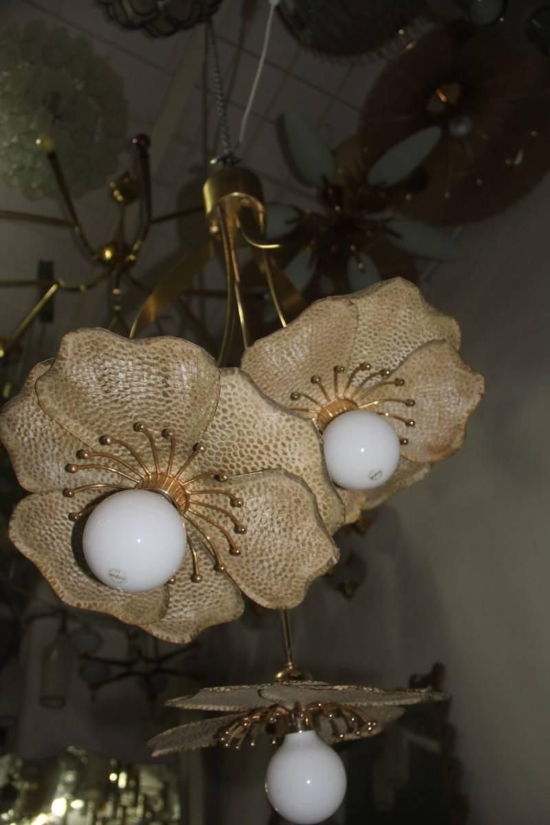 Chandelier Metal Flowers Lacquered Brass Italian Design 1970 photo vinterior