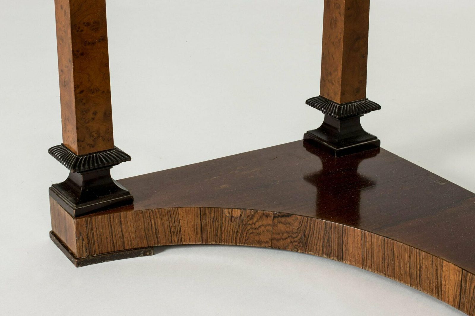 photo vinterior Swedish Grace Fall Front Desk By Axel Einar Hjorth, 1925