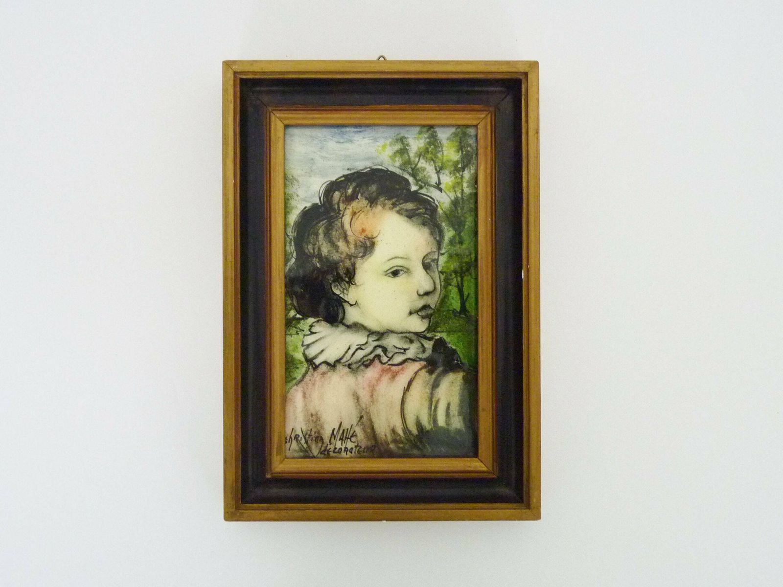 Plaque céramique portrait, décorateur Christian Mahe