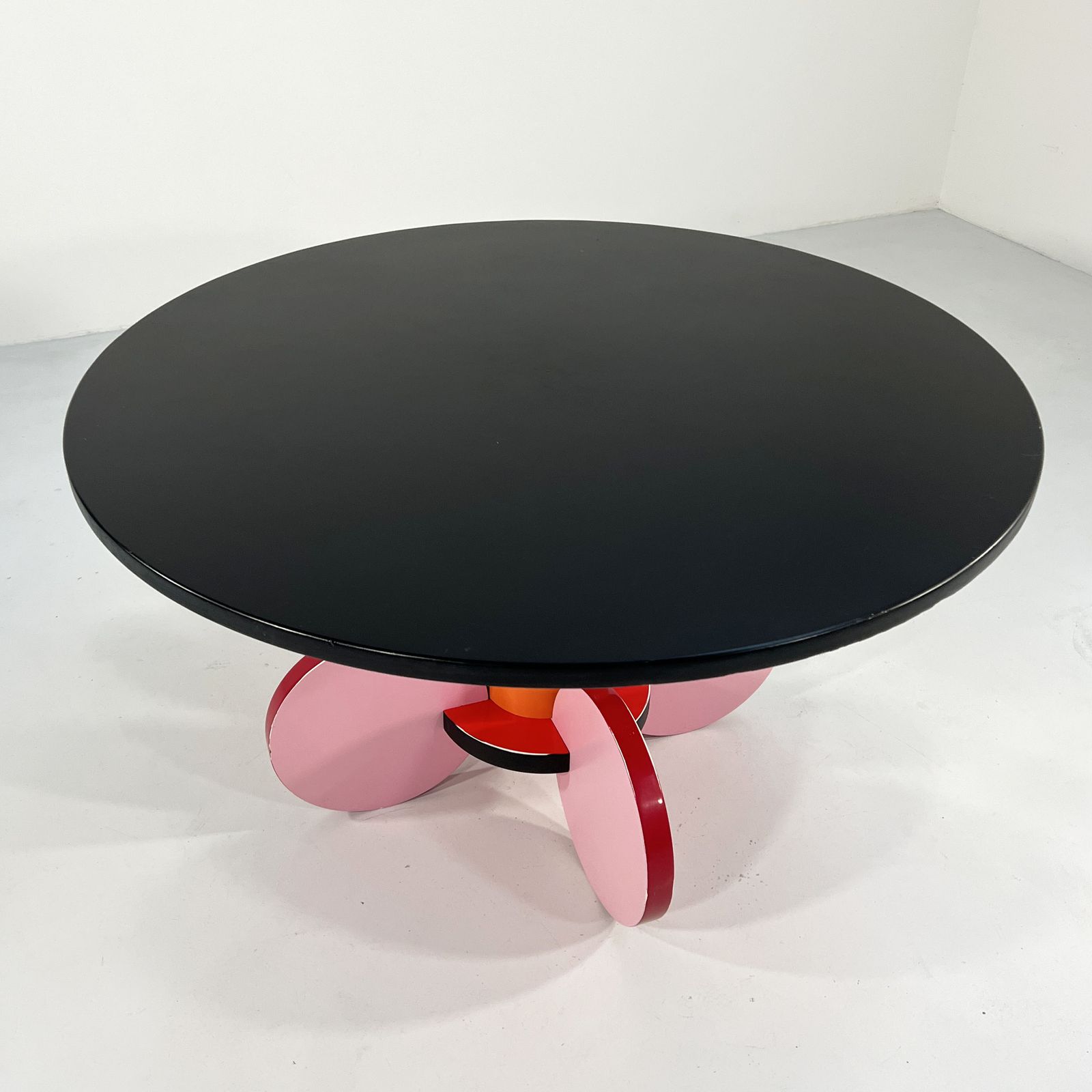 photo vinterior La Festa Dining Table By Michele De Lucchi, 1980s