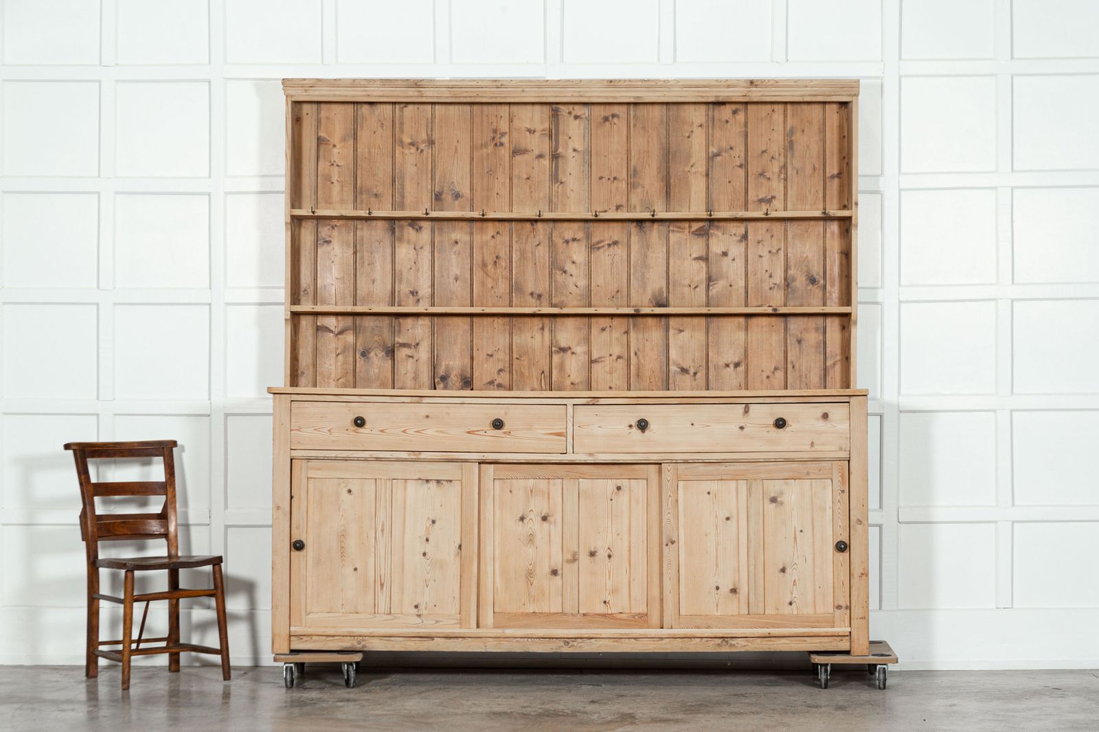 Large 19thc English Pine Dresser photo Furniture