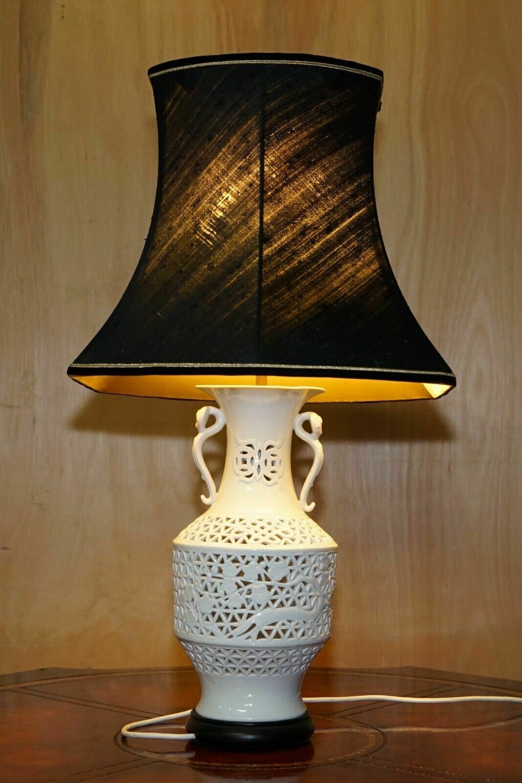 photo buy Vintage White Porcelain Chinese Style Lamp With Ornately Pierced Body