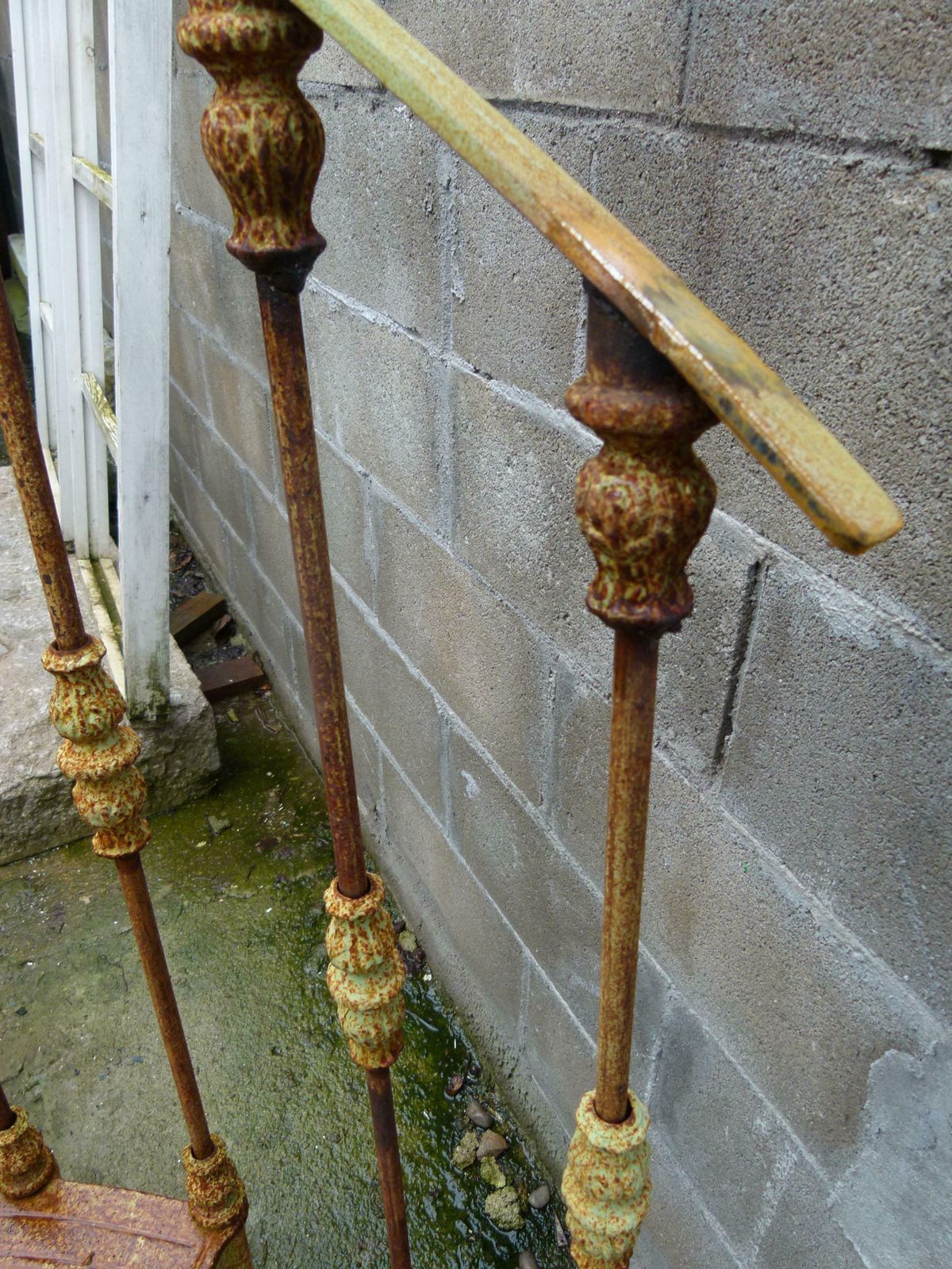 20th Century Art Nouveau Style Iron Spiral Staircase photo vinterior