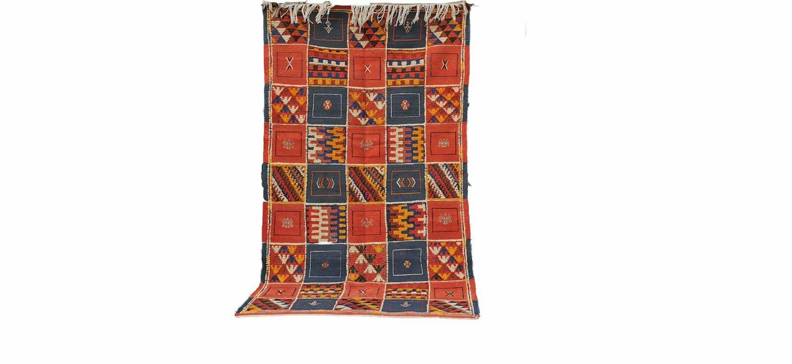 R581  Colourful Tribal Handmade Moroccan Rug. Medium Berber Carpet