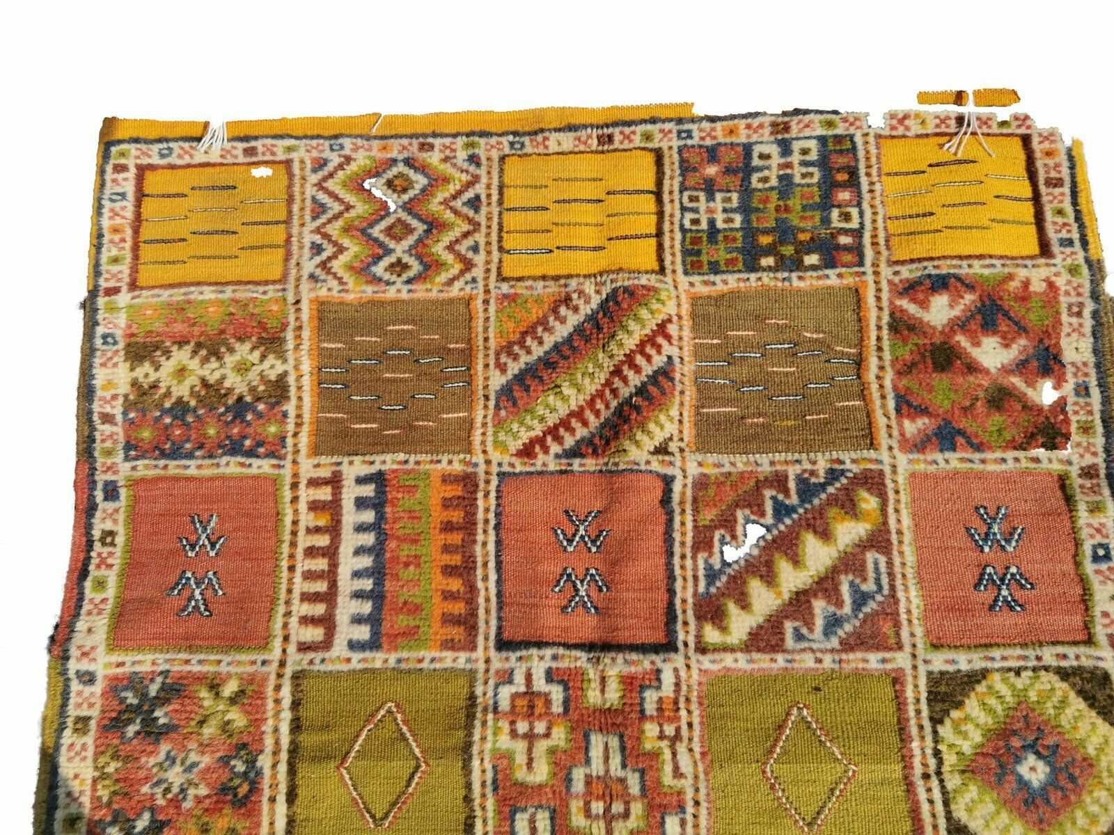 photo furniture R49  Colourful Moroccan Berber Rug. Tribal Carpet Mad Of Camel Wool