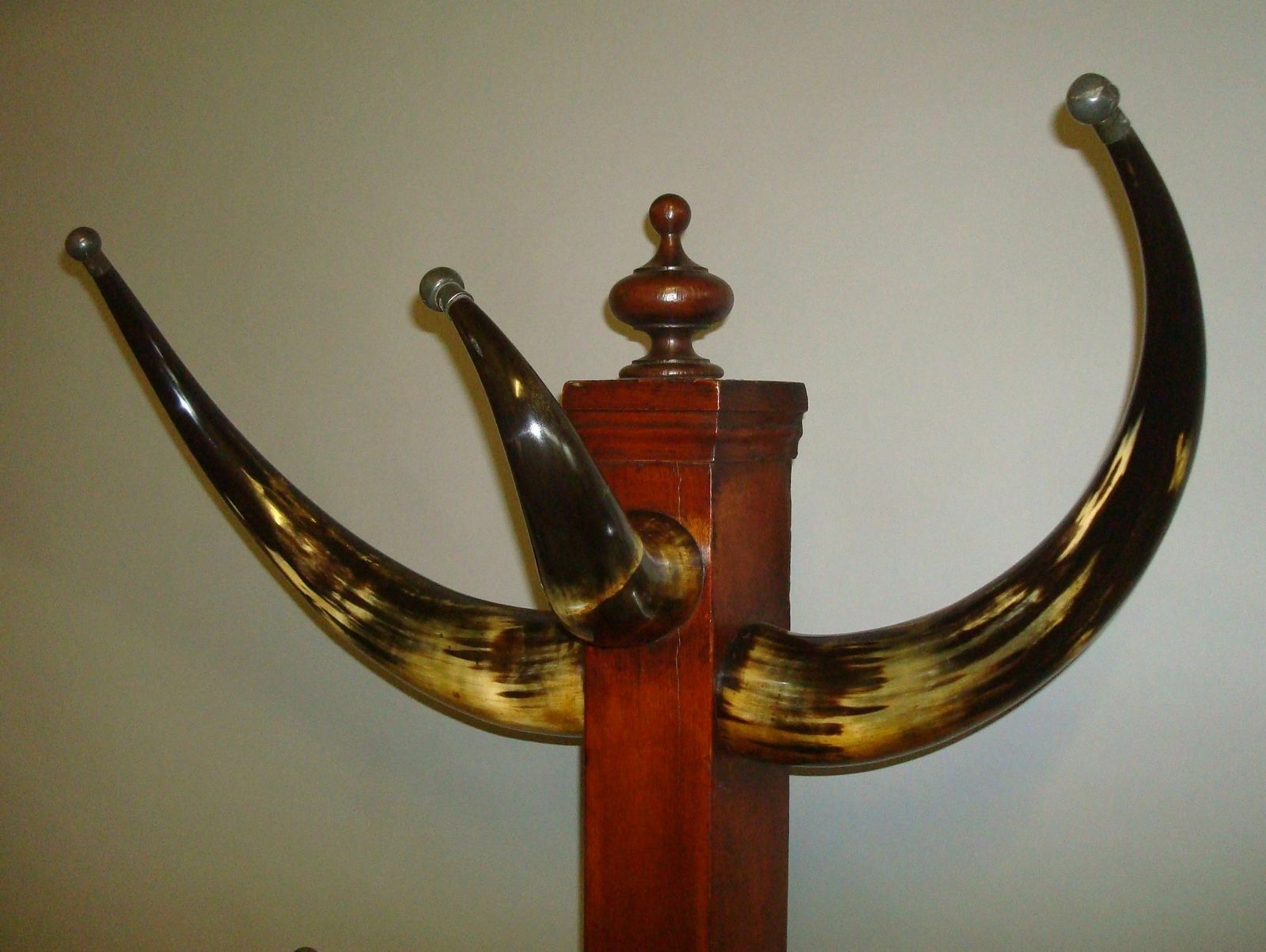 19th Century Cow Horn And Oak Hall Stand photo Furniture