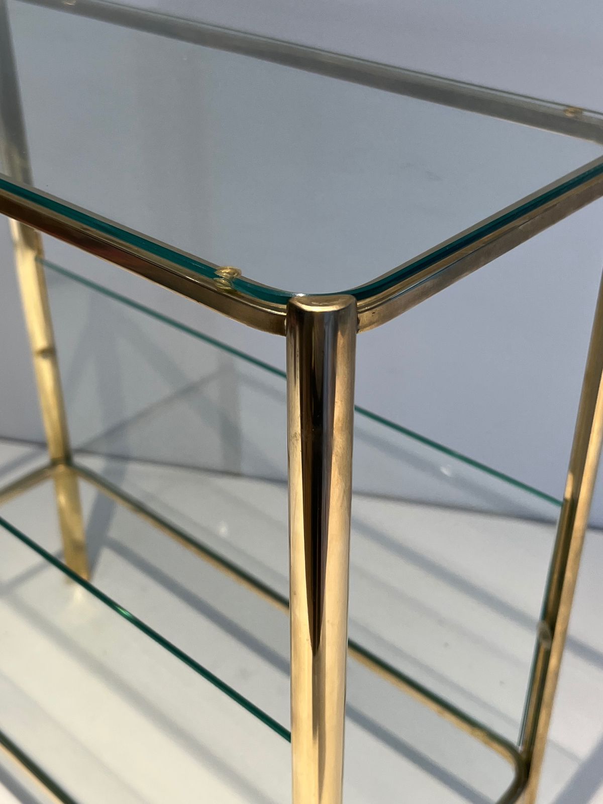Magazine Rack In Polished Bronze And Glass Signed Jacques Théophile Lepelletier And Stamped Broncz photo buy