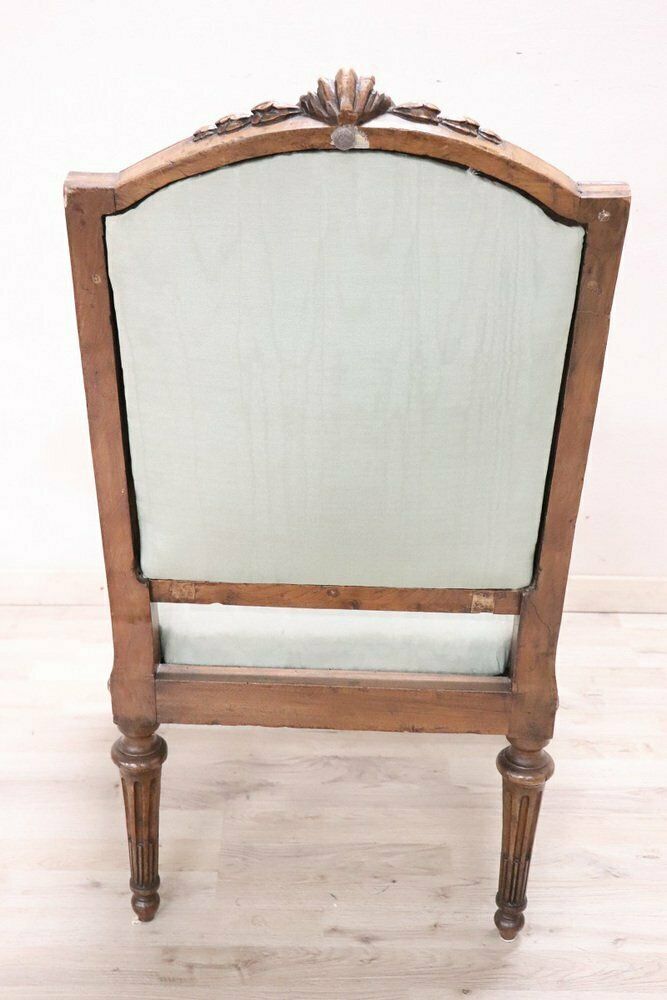 Antique Armchair In Walnut, 18th Century photo vinterior