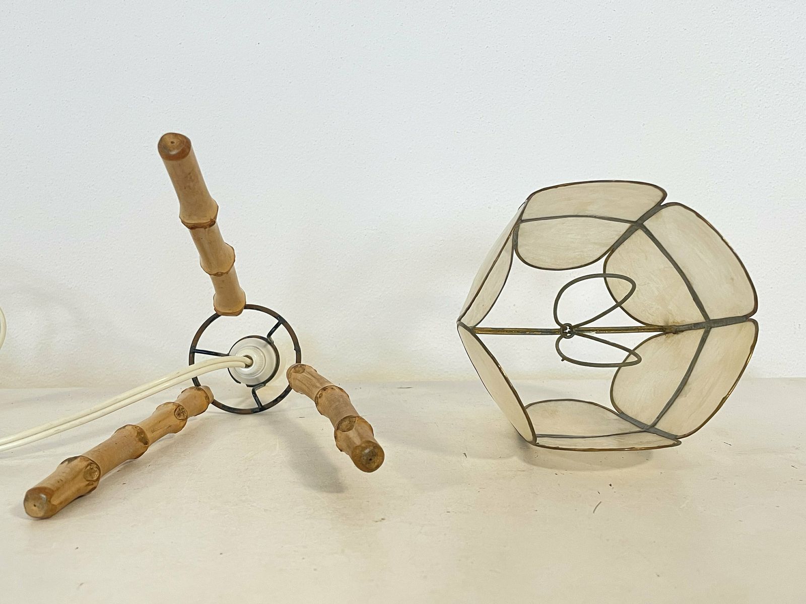 photo furniture Vintage Danish Bamboo Wood Mid Century Tripod Table Lamp With Modernist Design Base And Seashell Shade