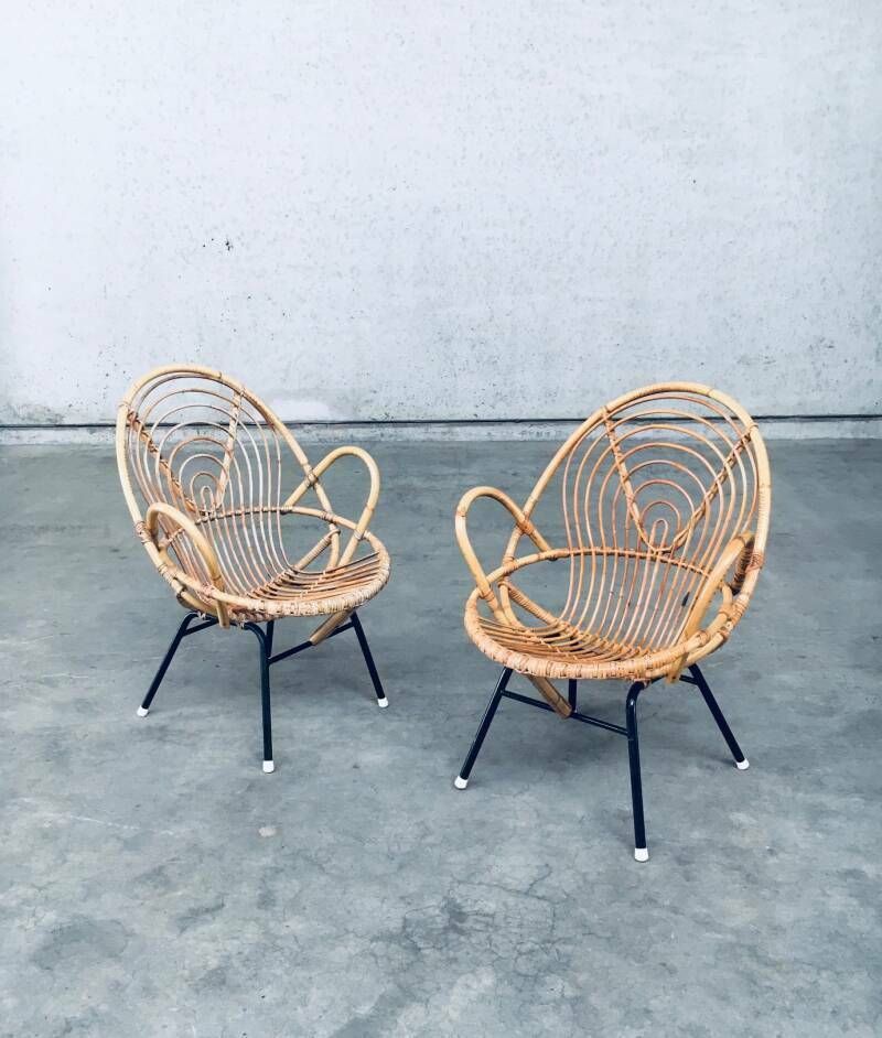 1960's Pair Of Rattan Lounge Chairs By Rohe Noordwolde