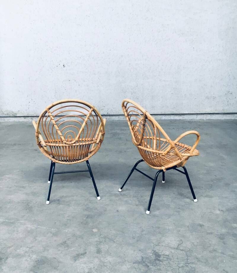 photo furniture 1960's Pair Of Rattan Lounge Chairs By Rohe Noordwolde