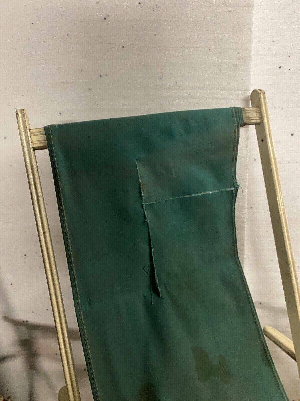 photo furniture Pair Of Old 20th Century Lacquered Wood Deckchairs