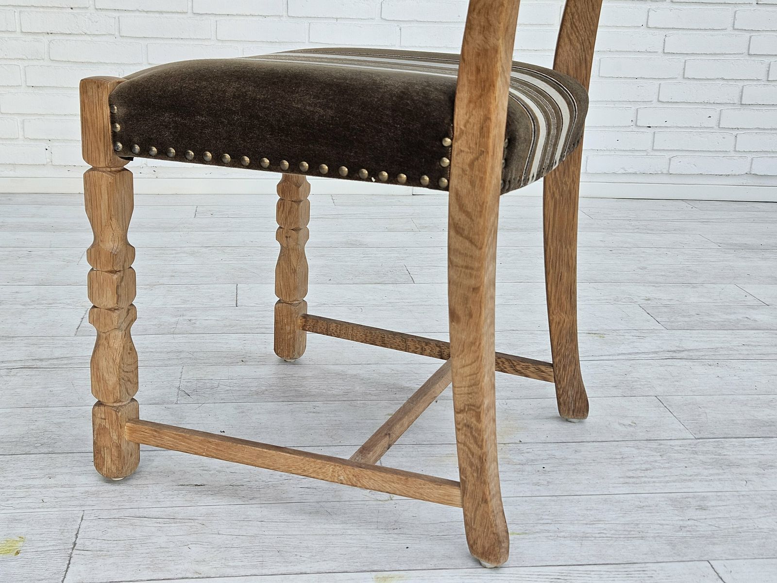 photo vinterior Ca. Jaren 1970 – Set Van 6 Deense Eetkamerstoelen, Goede Staat.