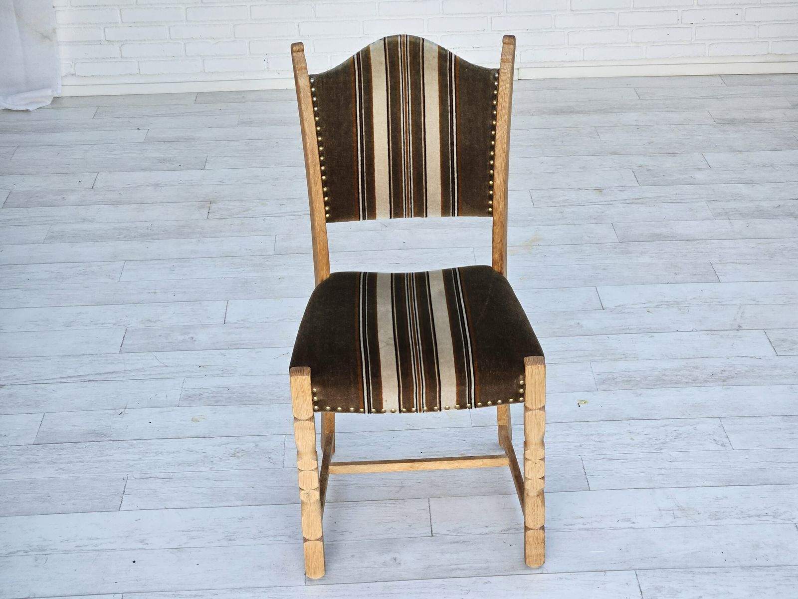 photo vintage 1970s, Set 6 Pcs Of Danish Dinning Chairs, Original Good Condition.