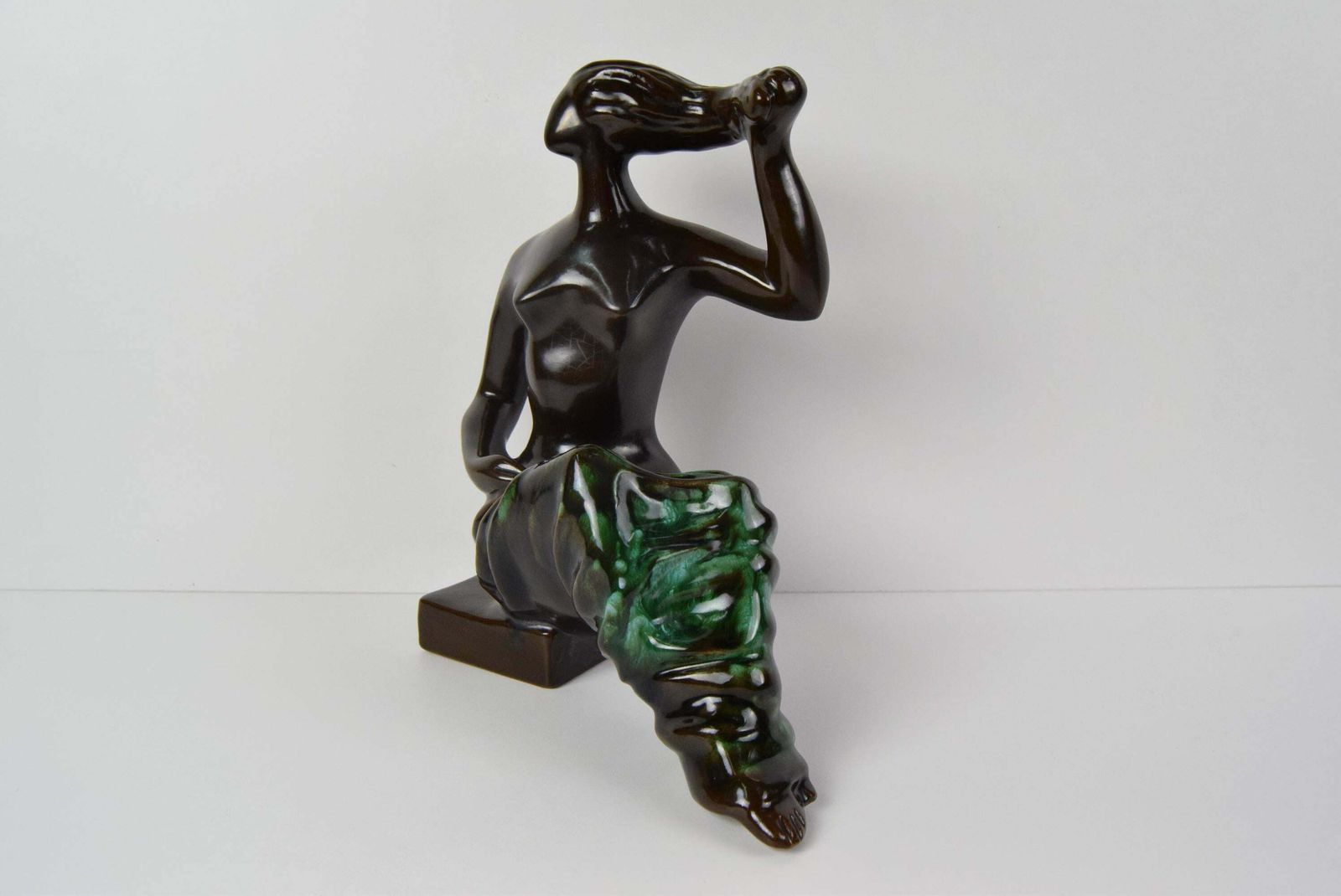 Ceramic Sculpture Of A Sitting Woman By Jitka Forejtová. 1960's. photo Art