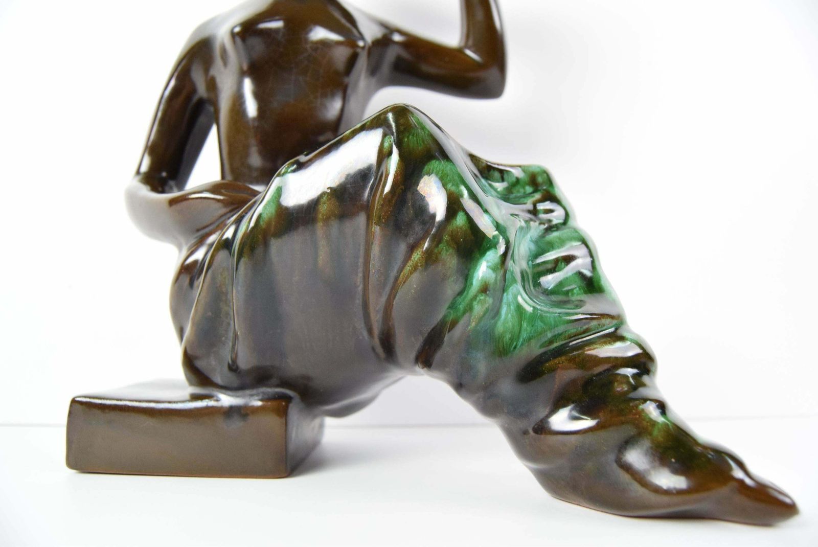 photo furniture Ceramic Sculpture Of A Sitting Woman By Jitka Forejtová. 1960's.