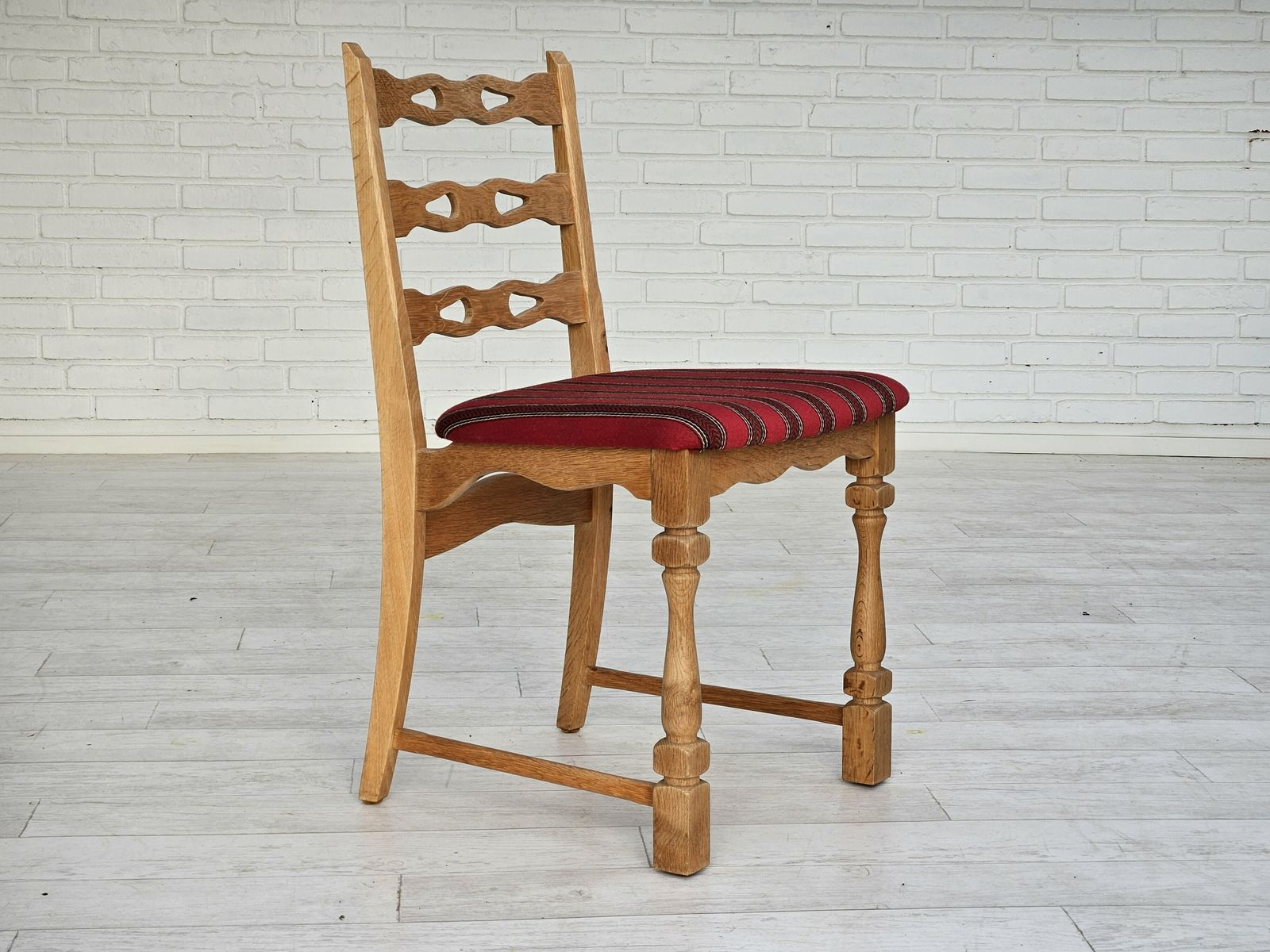 photo furniture 1970s, Set 6 Pcs Of Danish Dinning Chairs, Original Good Condition, Furniture Wool.