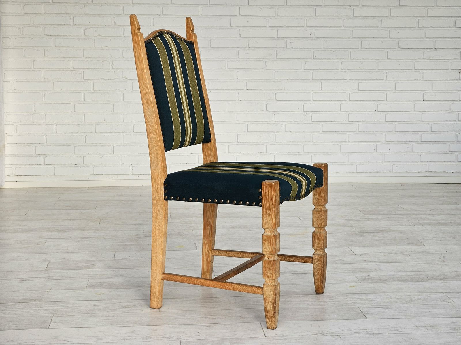 photo vinterior 1970s, Set 6 Pcs Of Danish Dinning Chairs, Original Good Condition, Furniture Wool.
