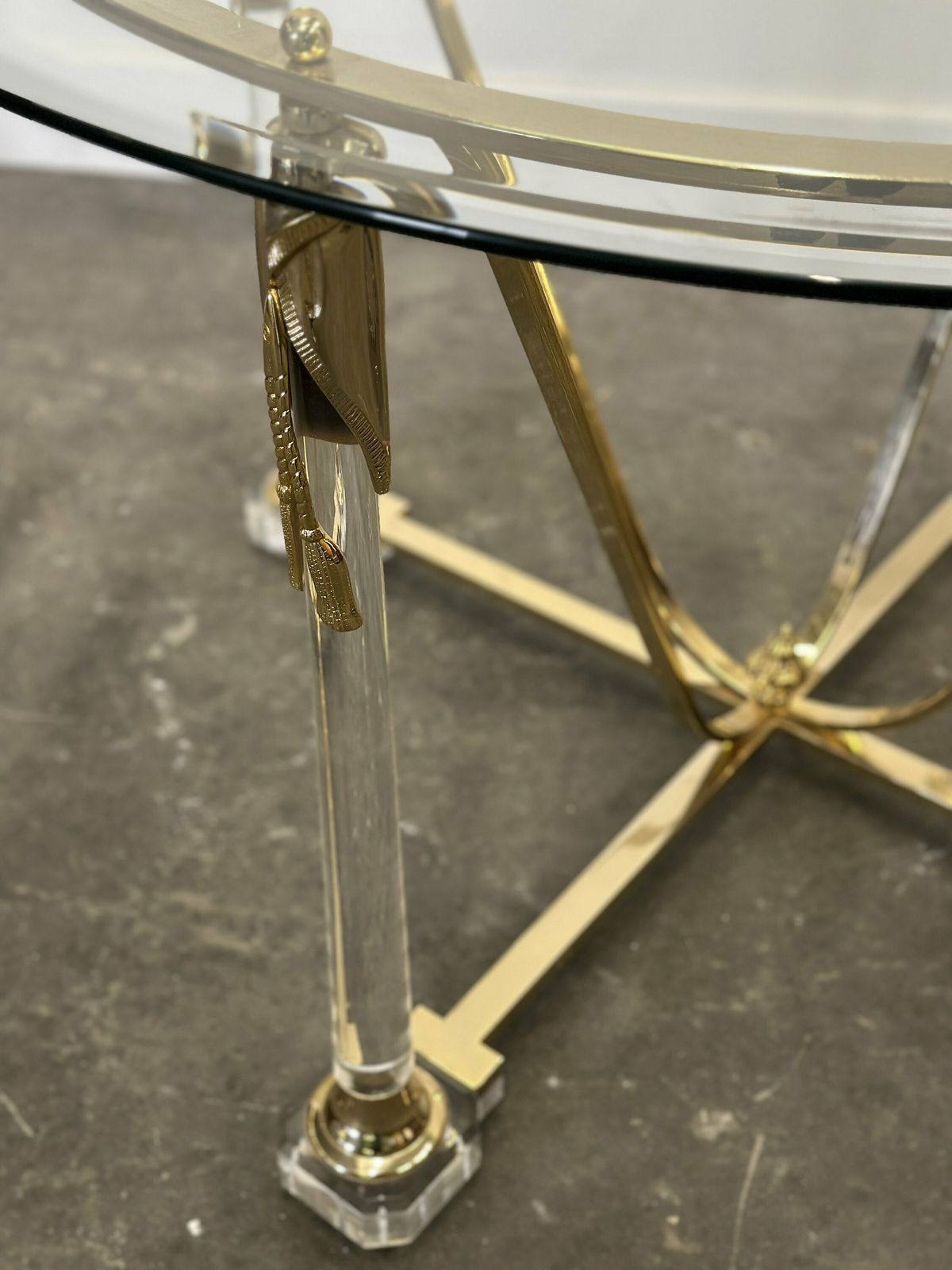 Eettafel Van Messing En Lucite Met Geslepen Glazen Blad, Italië, Ca. Jaren 1980. photo 1315.0