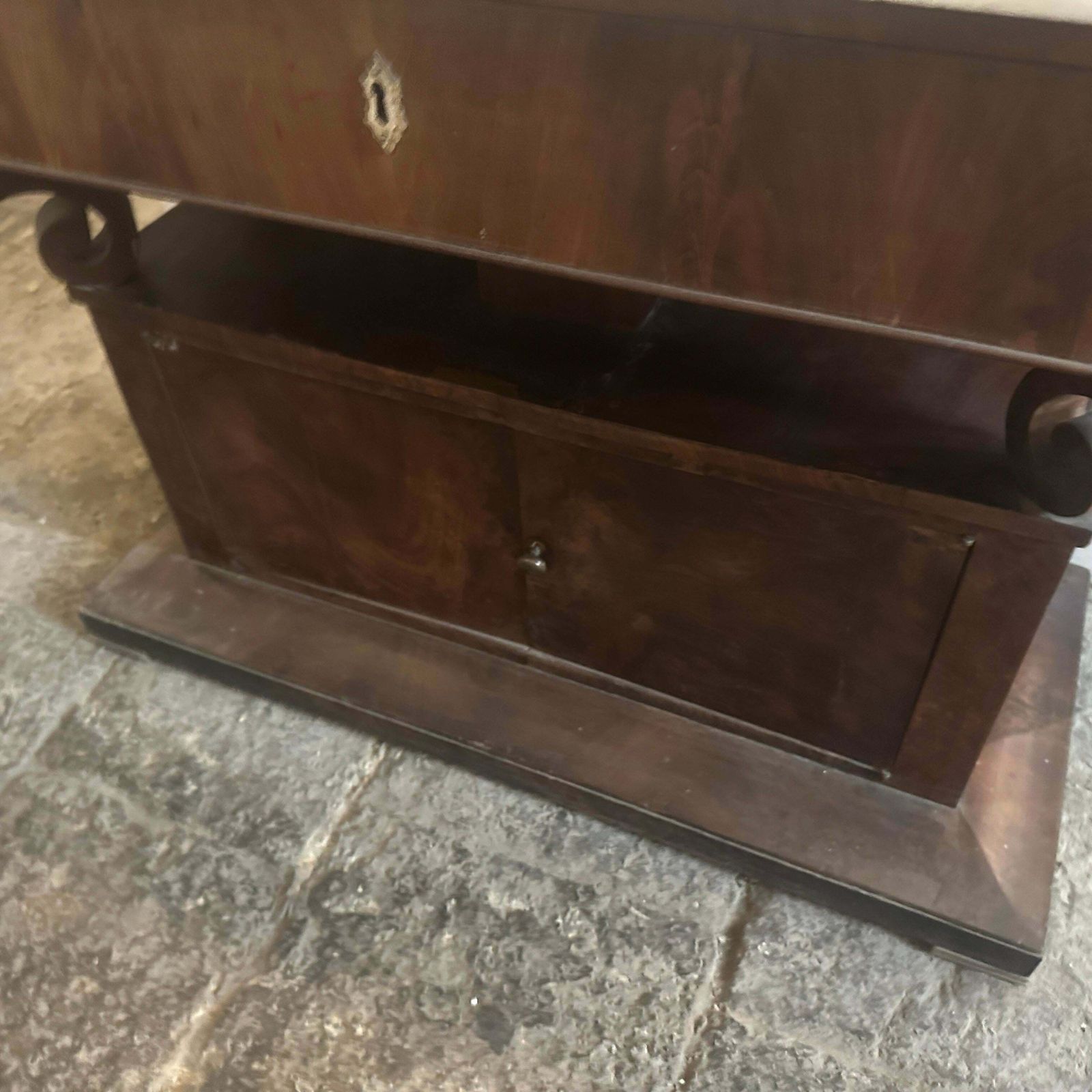 Mid 19th Century Fir Wood Veneered In Mahogany And Marble Sicilian Vanity Table photo 3101.0