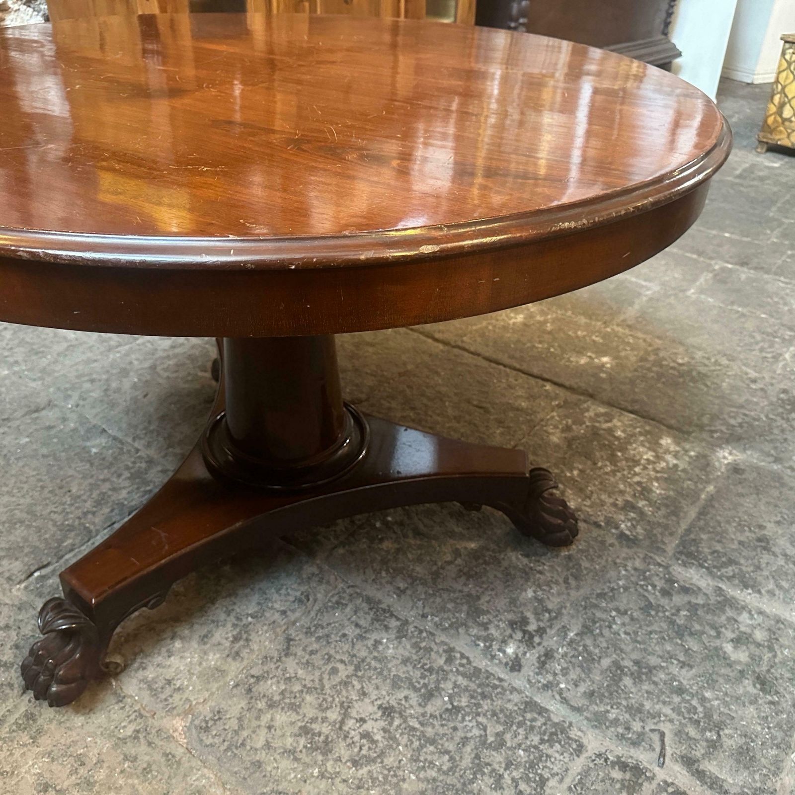 1840s Empire Veneered Mahogany Wood Sicilian Round Tilt Top Table photo vinterior