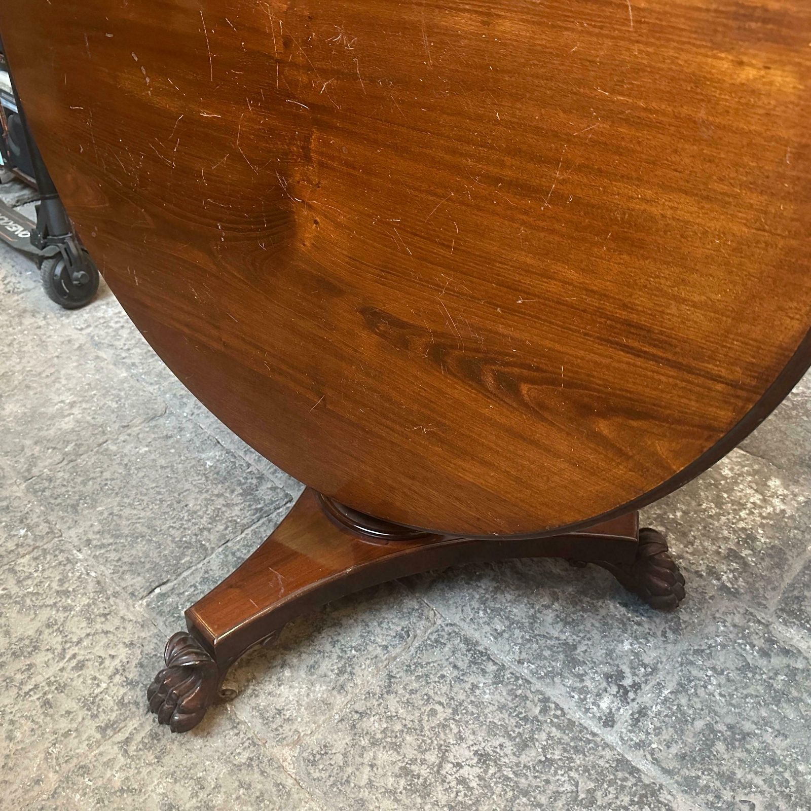 2481.0 1840s Empire Veneered Mahogany Wood Sicilian Round Tilt Top Table photo