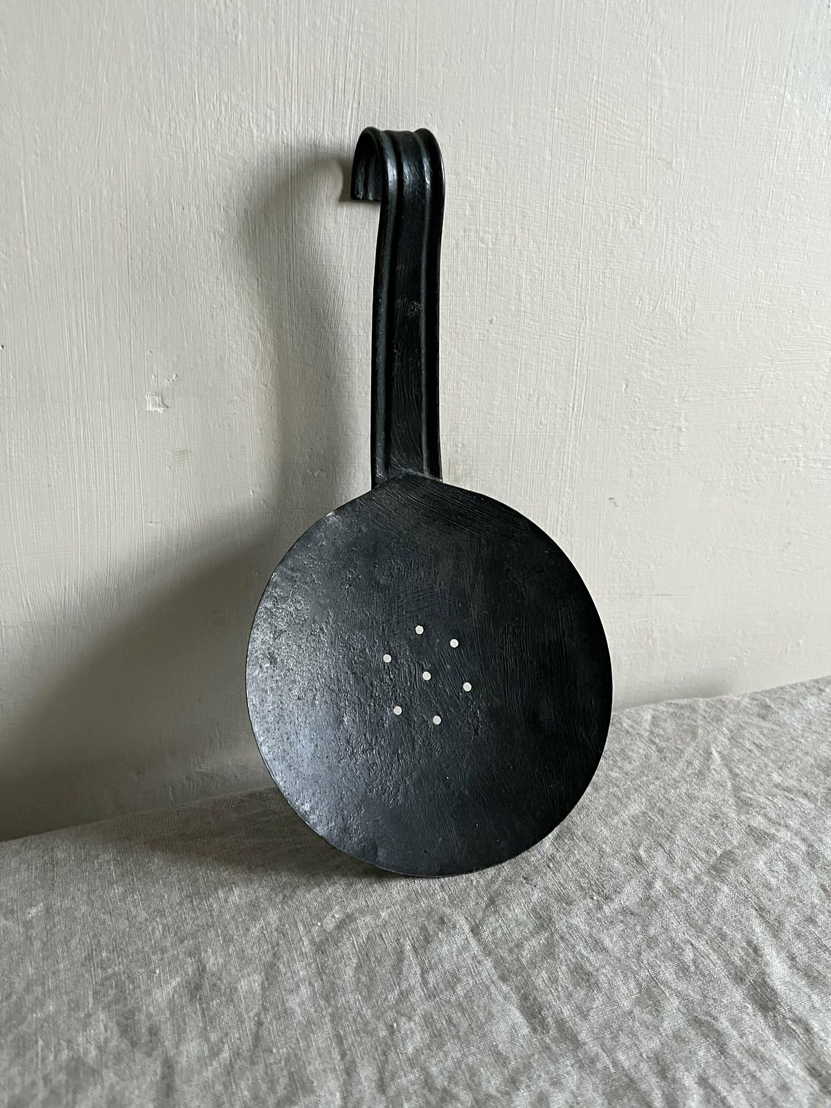 Antique Steel Sheep Shears & Metal Skimmer, Rustic Primitive Farmhouse Style Kitchen Accessories Or Tools photo vinterior