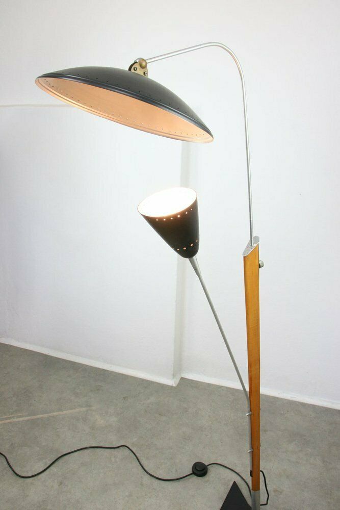 photo vinterior Mid Century Italian Aluminum & Wood Floor Lamp With Reflector